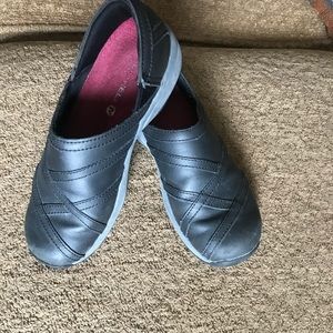 Merrell black leather slip ons